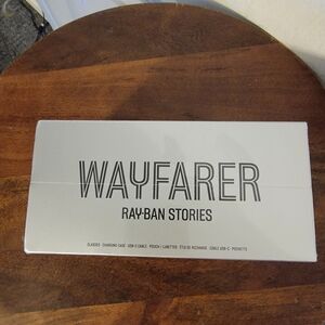 Ray-Ban Wayfarer Stories Glasses